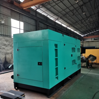 खरीदें वाटर कूल्ड 60HZ कमिंस डीजल जेनरेटर सेट 800kva 640kw 70dB online manufacture