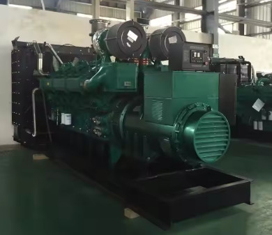 खरीदें 1700kVA 1360KW ओपन टाइप इलेक्ट्रिक एंड पावर 3 फेज जनरेटर डीजल जनरेटर सेट औद्योगिक उपयोग के लिए online manufacture