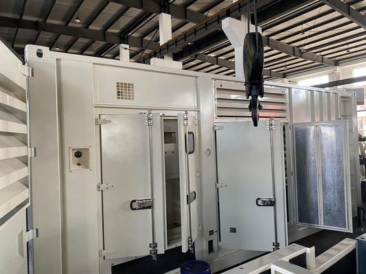 औद्योगिक के लिए 2700kVA 2160KW जेनसेट डायनामो इलेक्ट्रिक उच्च दक्षता शक्तिशाली डीजल जनरेटर